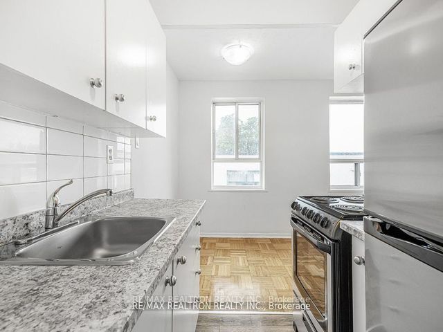 216 - 156 Kingston Rd