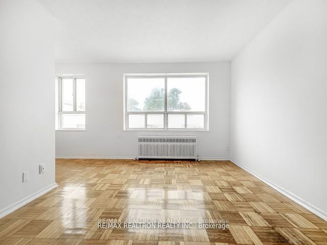 216 - 156 Kingston Rd