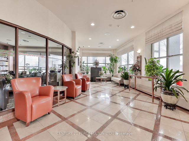 1012 - 3088 Kennedy Rd