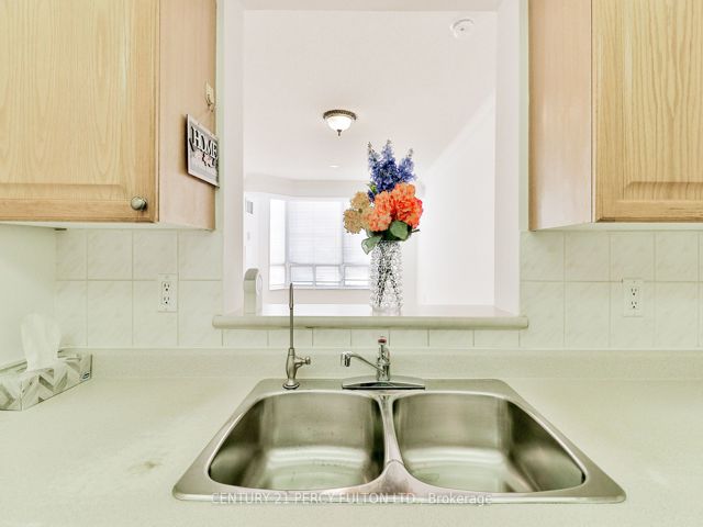 1012 - 3088 Kennedy Rd