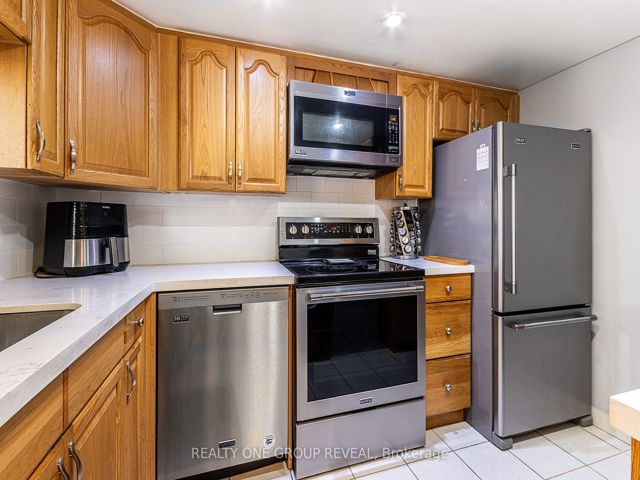 314 - 11753 Sheppard Ave