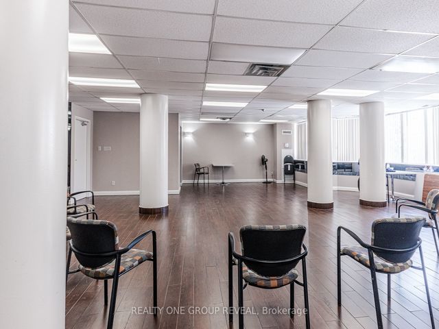314 - 11753 Sheppard Ave