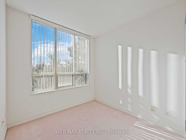 305 - 5039 Finch Ave E