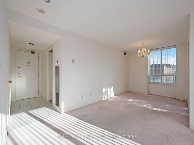 305 - 5039 Finch Ave E