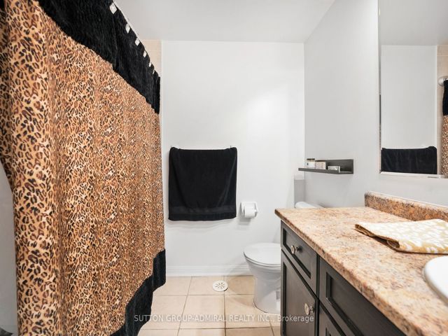 3 - 50 Mendelssohn St