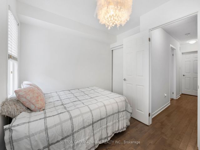 3 - 50 Mendelssohn St