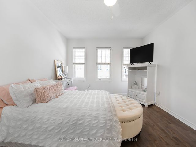 3 - 50 Mendelssohn St