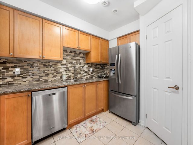 3 - 50 Mendelssohn St