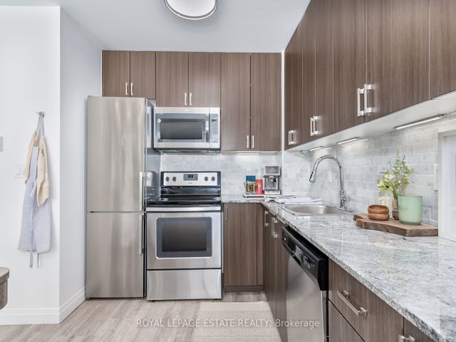 118 - 22 East Haven Dr