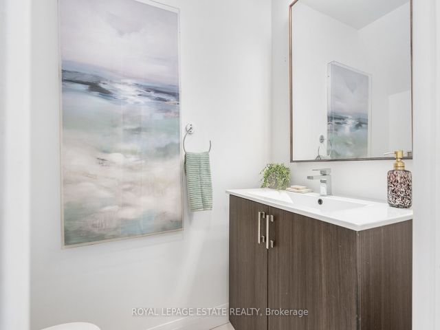 118 - 22 East Haven Dr