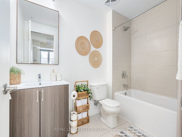 118 - 22 East Haven Dr