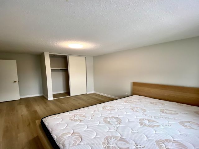 6 - 30 Buddleswood Crt