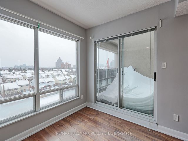 516 - 5800 Sheppard Ave E