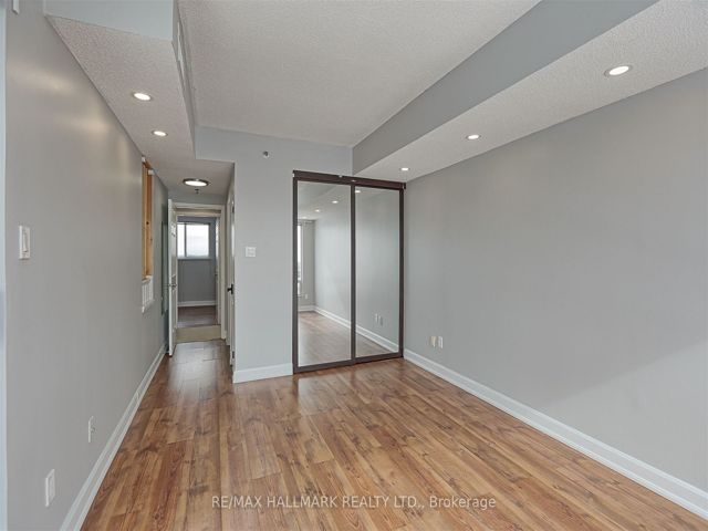 516 - 5800 Sheppard Ave E