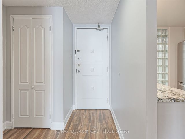 516 - 5800 Sheppard Ave E