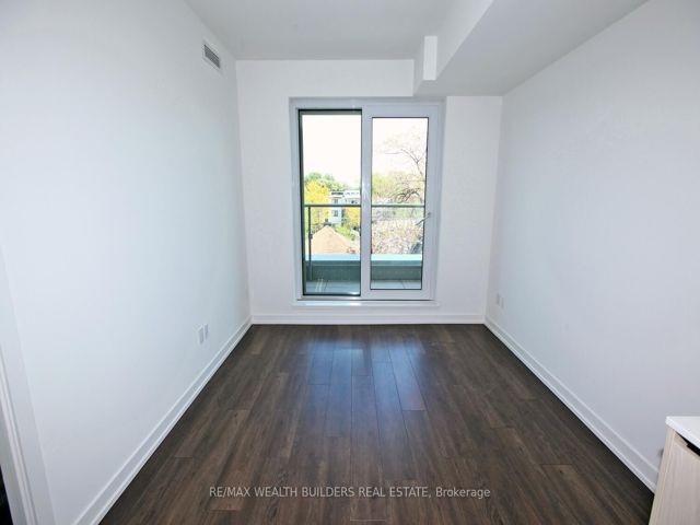 441 - 150 Logan Ave