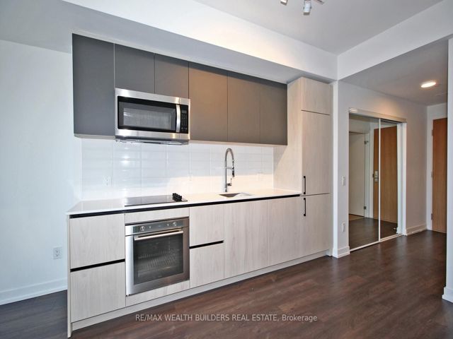441 - 150 Logan Ave