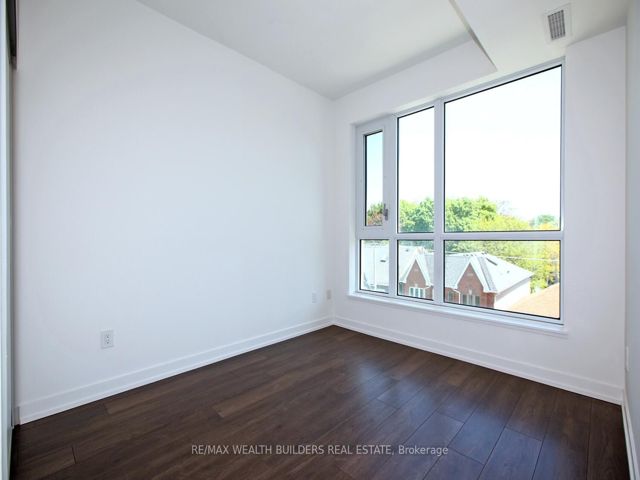 441 - 150 Logan Ave