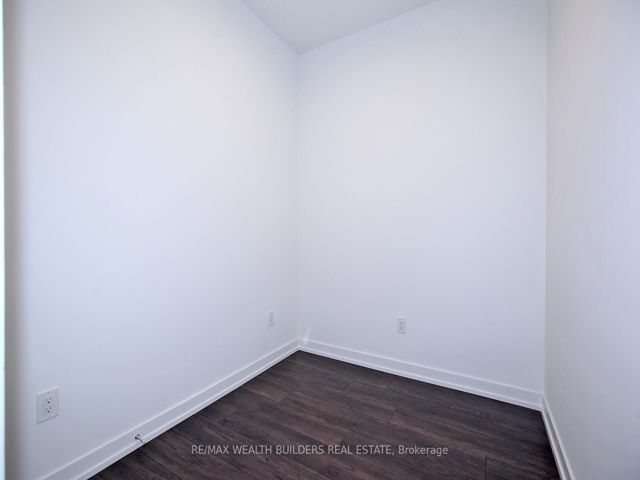 441 - 150 Logan Ave