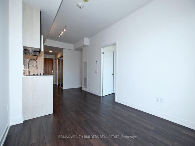 441 - 150 Logan Ave