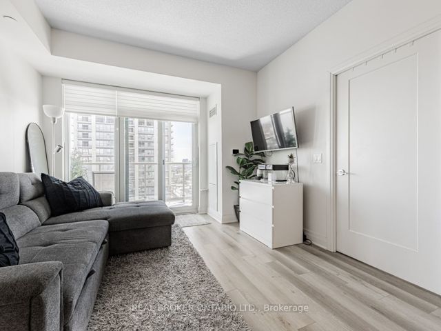 1206 - 3220 Sheppard Ave E