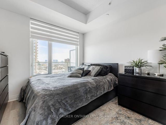 1206 - 3220 Sheppard Ave E