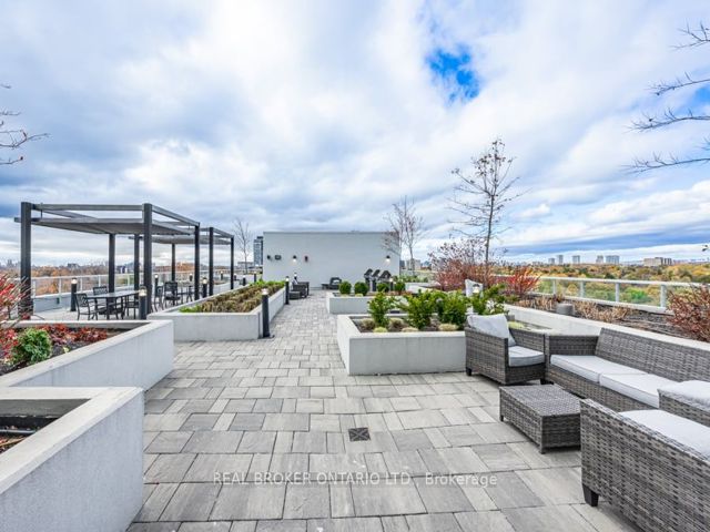 1206 - 3220 Sheppard Ave E