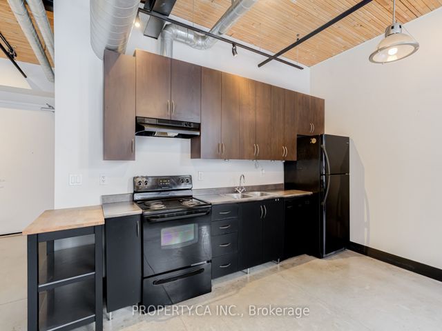 225 - 68 Broadview Ave