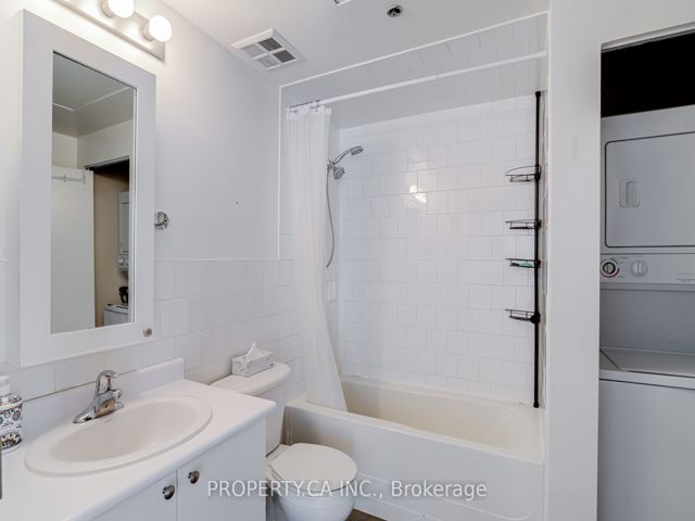 225 - 68 Broadview Ave