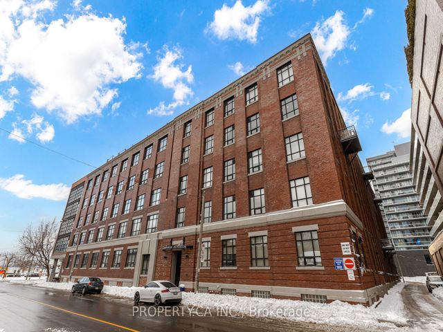 225 - 68 Broadview Ave