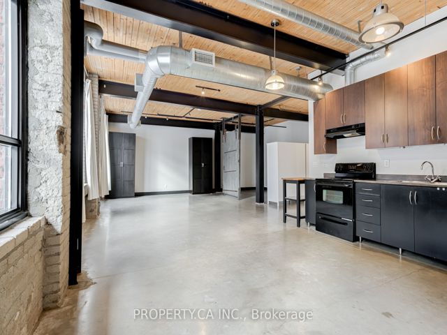 225 - 68 Broadview Ave