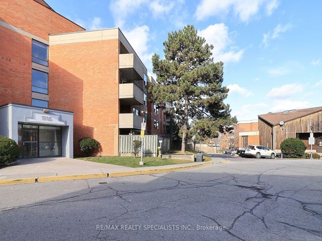 411 - 1705 Mccowan Rd