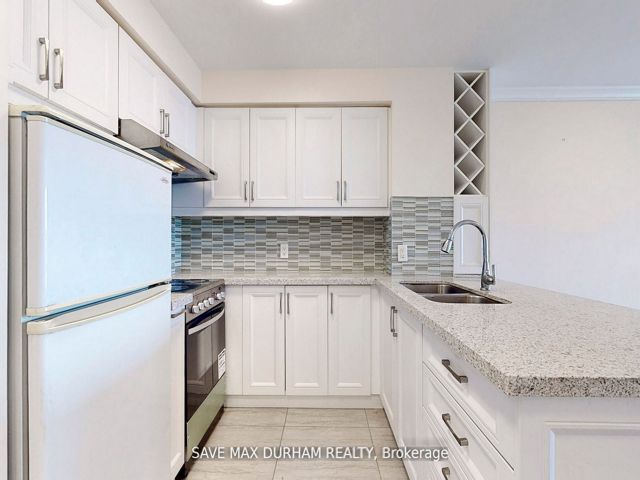 1708 - 38 Lee Center Dr