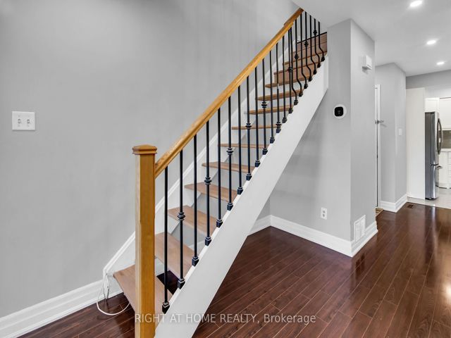 13 - 2716 St Clair Ave E