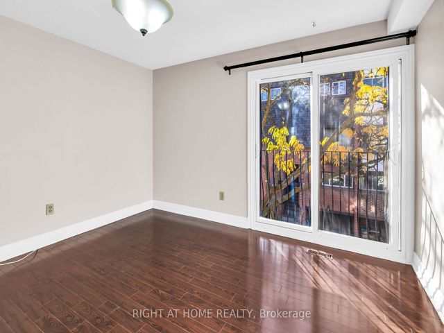 13 - 2716 St Clair Ave E