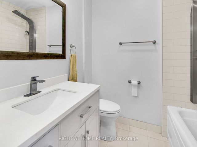 13 - 2716 St Clair Ave E