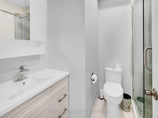 13 - 2716 St Clair Ave E