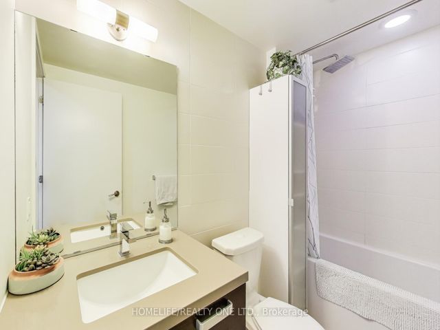204 - 60 Haslett Ave