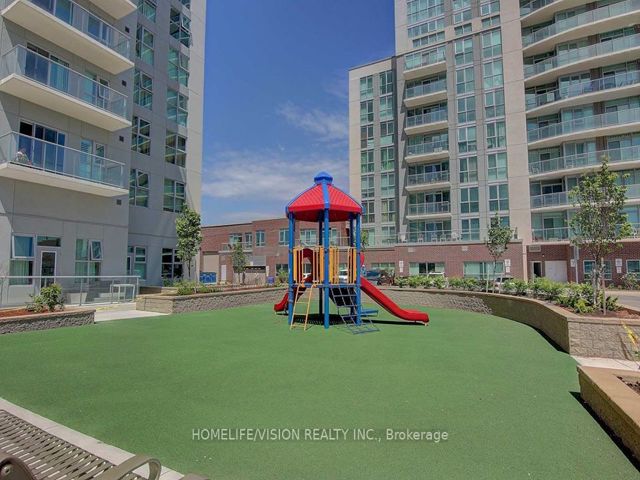 1204 - 2152 Lawrence Ave