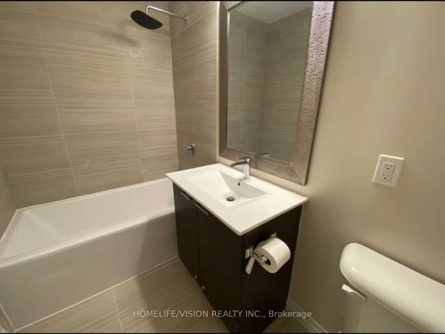 1204 - 2152 Lawrence Ave