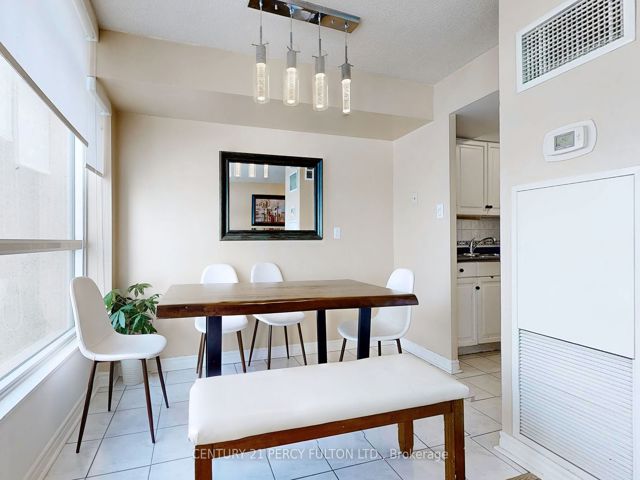 701 - 3233 Eglinton Ave E