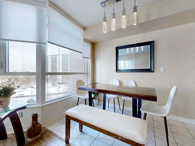 701 - 3233 Eglinton Ave E