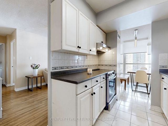 701 - 3233 Eglinton Ave E