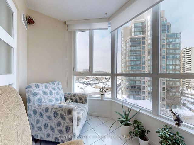 701 - 3233 Eglinton Ave E