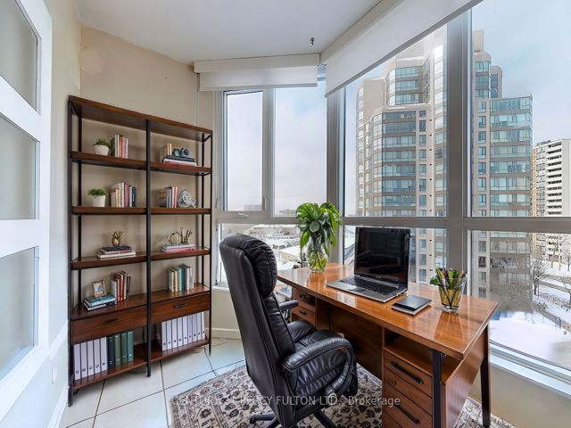 701 - 3233 Eglinton Ave E