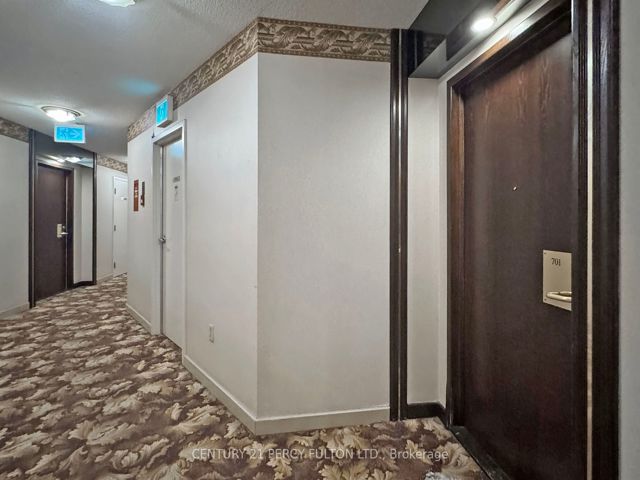 701 - 3233 Eglinton Ave E