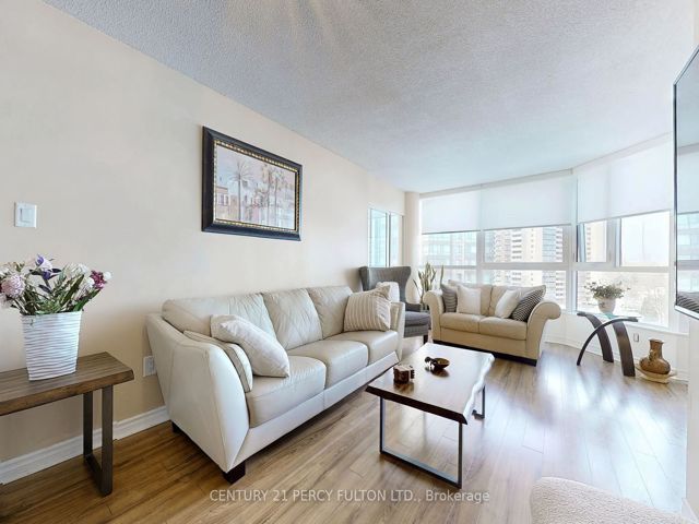 701 - 3233 Eglinton Ave E