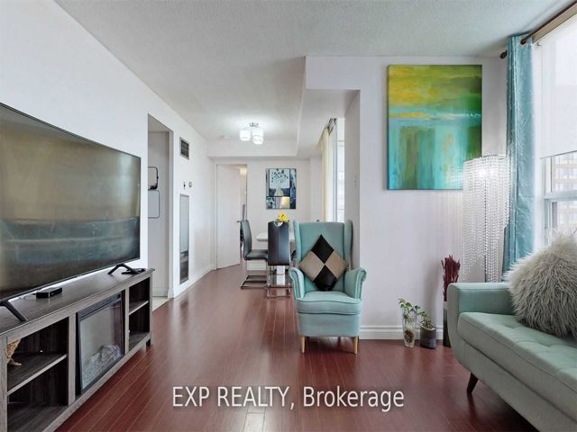 1213 - 330 Mccowan Rd