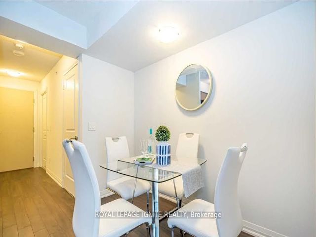 #1408 - 30 Meadowglen Pl