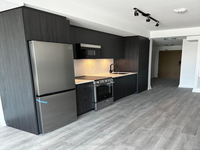 616 - 2369 Danforth Ave